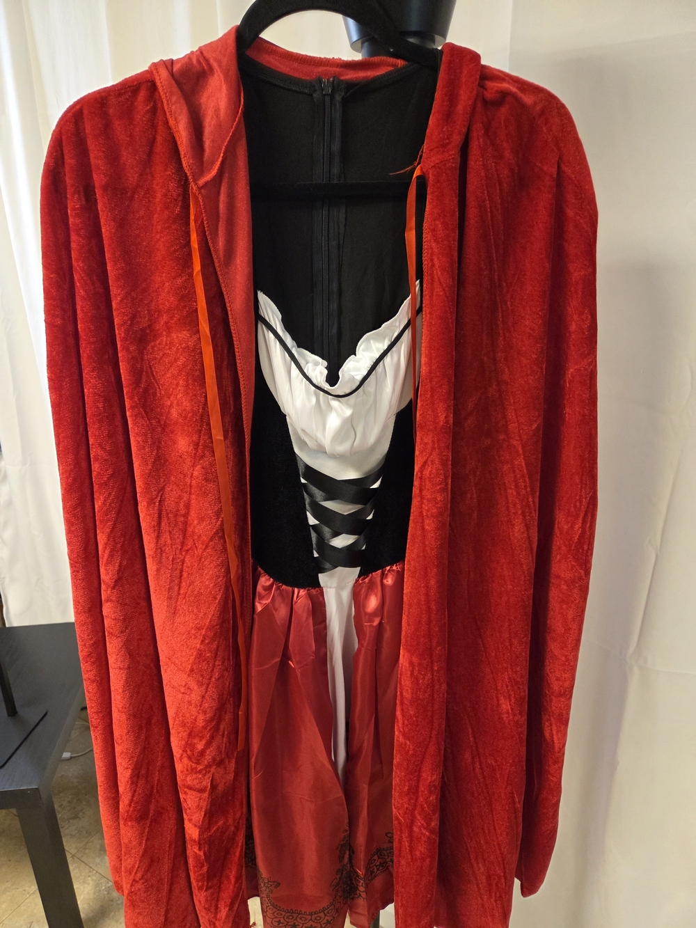 Womens Little Red Riding Hood Costume Size Small